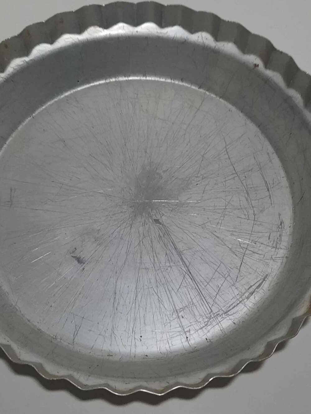 Vintage Wear-Ever #2865 Fluted Aluminum Pie Pan 10 x 1-3/4 USA Made